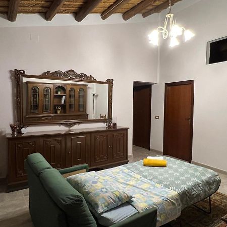 Casa Di Mirto Bed & Breakfast Chiaramonte Gulfi Exterior foto